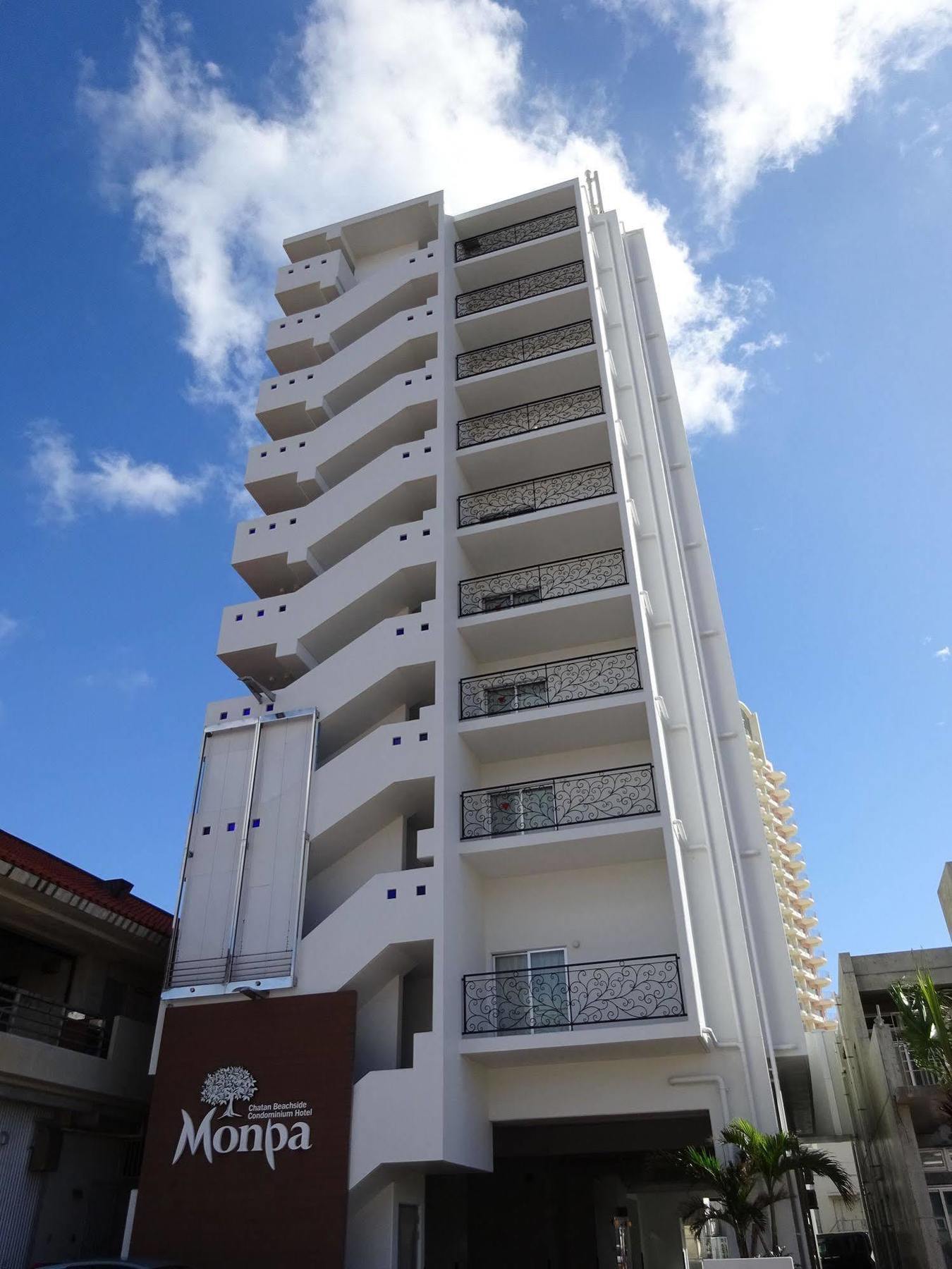 Condominium Hotel Monpa Chatan Esterno foto